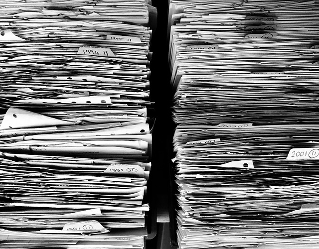 LaTeX e Atti Giudiziari, gestione degli elenchi documentali mediante elaborazione automatica dei dati alla rinfusa