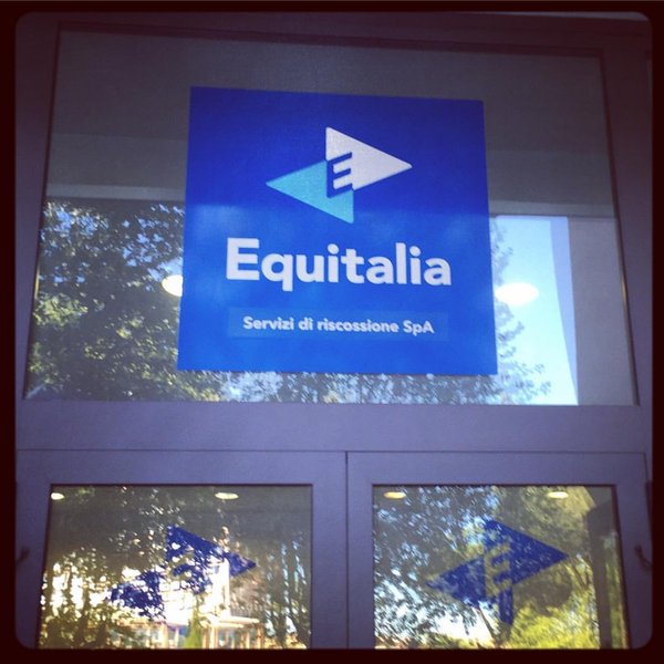 La “morte” di Equitalia e gli avvocati del libero foro